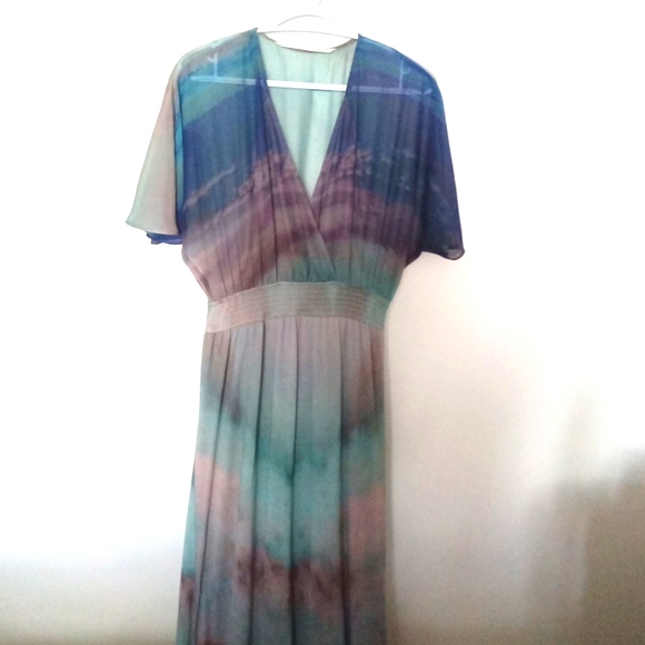 Twelfth Street by Cynthia Vincent Dresses & Skirts - Twelfth Street by Cynthia Vincent Women's Grey & Sunset Watercolor Maxi Dress